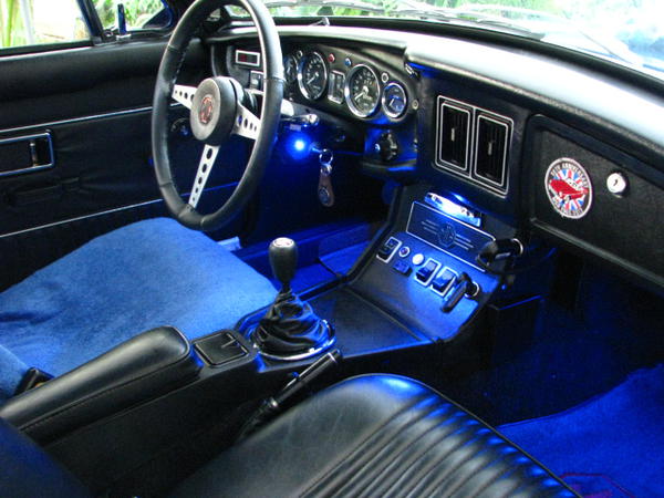 do you have a rubber boot beneath the leather shift boot : MGB & GT Forum :  The MG Experience